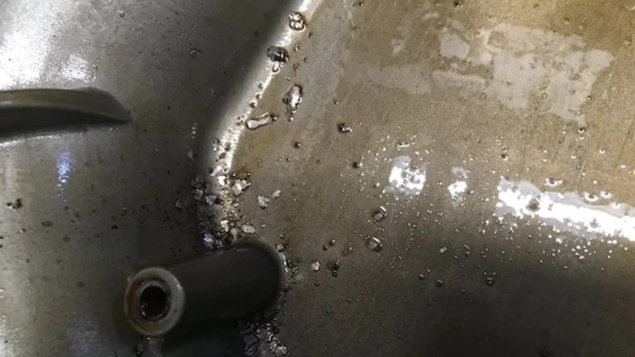 How Much Metal In Oil Is Normal?