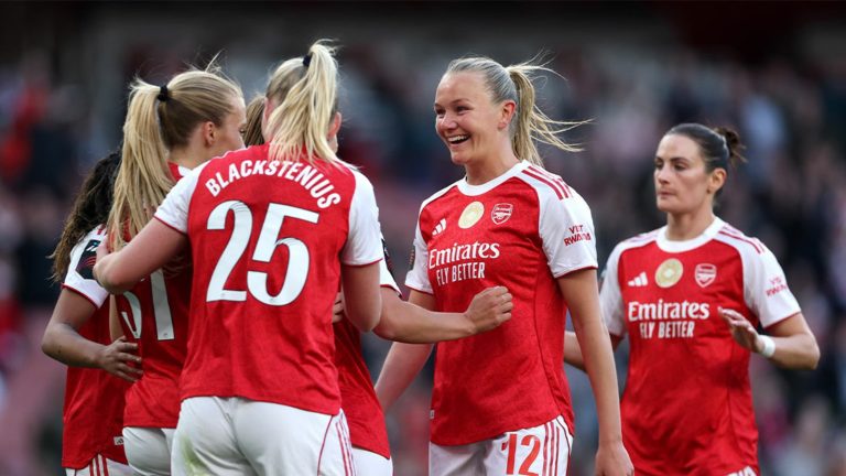 Frida-celebrates-against-Leicester_u4wuuphg.jpg