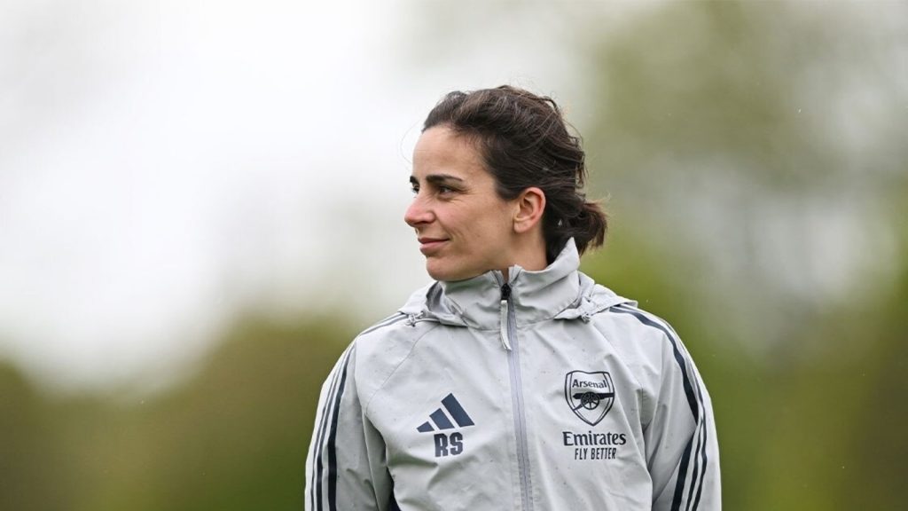 Renee-ahead-of-Leicester_zqwu5u8e.jpg
