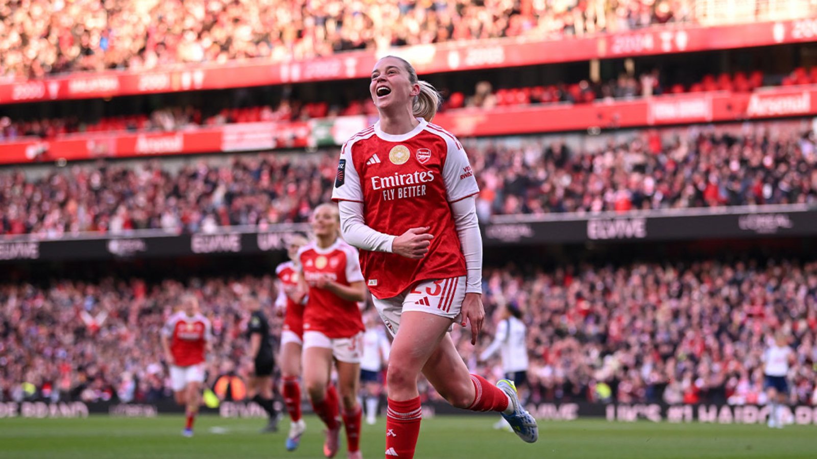 Russo-celebrates-scoring_nnaewij0.jpg