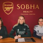 Stina-signs-a-new-contract_jyk4km0y.jpg