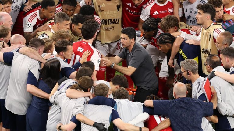 budapest-hungary-mikel-arteta-manager-of-arsenal-speaks-to-his-players-in-a-huddle-before-the_londki.jpeg