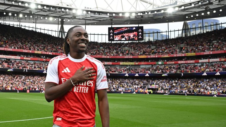 london-england-eberechi-eze-arsenals-latest-signing-is-introduced-to-the-fans-before-the_niyzx0kj.jp_.jpeg