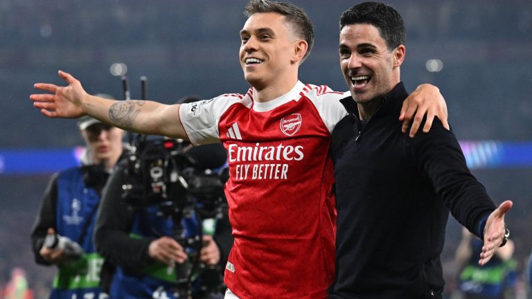 london-england-leandro-trossard-of-arsenal-and-mikel-arteta-manager-of-arsenal-celebrate_u6hpy4nh.jp_.jpeg