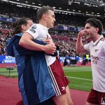 london-england-leandro-trossard-of-arsenal-celebrates-scoring-his-teams-first-goal-with_lwoy8vs6.jpe