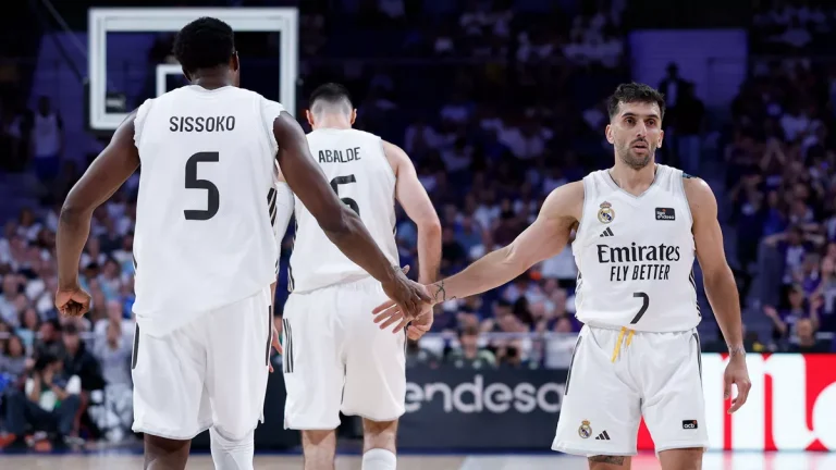 ND-LIGA-ENDESA-PLAYOFF-P1-RM-TENERIFE-ALEGRIA-CAMPAZZO-SISSOKO_SG10936.webp